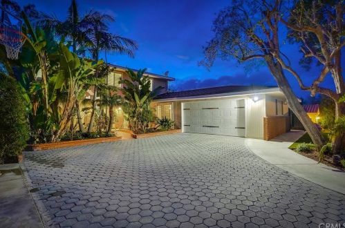 28405 Rothrock Dr, Palos Verdes Estates, CA 90275-3042
