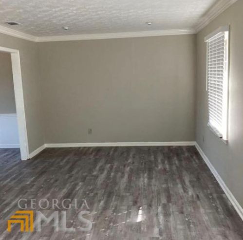 1662 Oak Forest Dr, Conyers GA  30013-1600 exterior