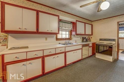 3782 Highway 155, Stockbridge GA  30281-5538 exterior