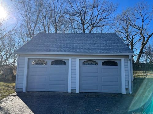 20 Summit St, Derby, CT 06418-1222