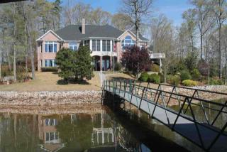 721 Clearlake Pt, Seneca SC  29672-0763 exterior