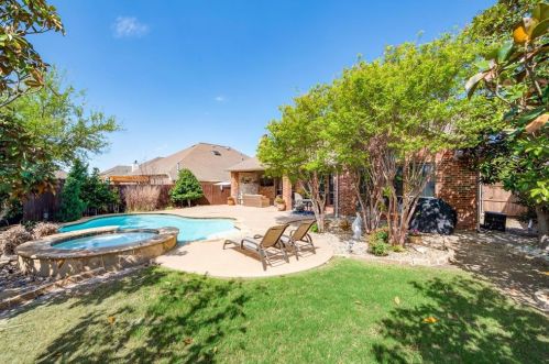 2708 Las Ventanas Trl, Fort Worth TX  76131-2807 exterior