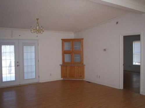 129 Pinefield Rd, Cayce-West Columbia SC  29170-4136 exterior