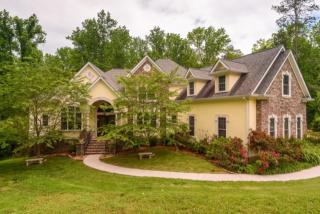 2018 River Bluff Dr, Hixson, TN 37343-6012