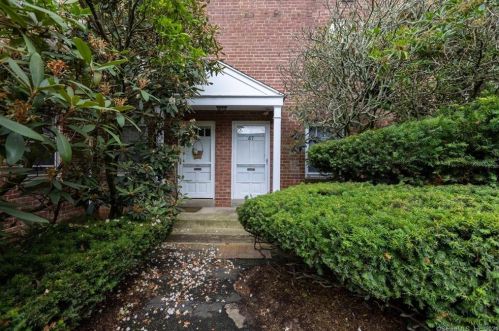 47 Prospect Ave, Norwalk CT  06850-3705 exterior