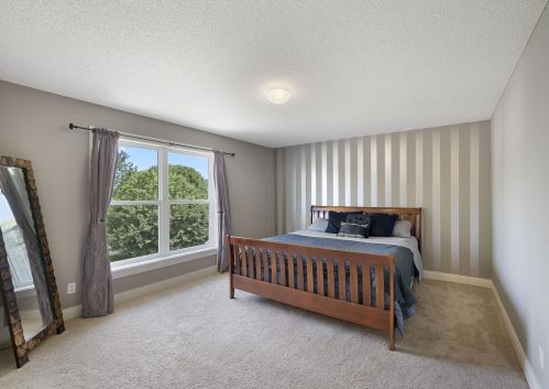 8009 Greenbriar Ln, Saint Paul MN  55125-8472 exterior