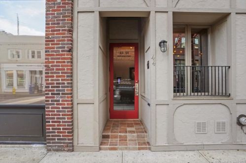 42 Main St, Norwalk, CT 06854-2716