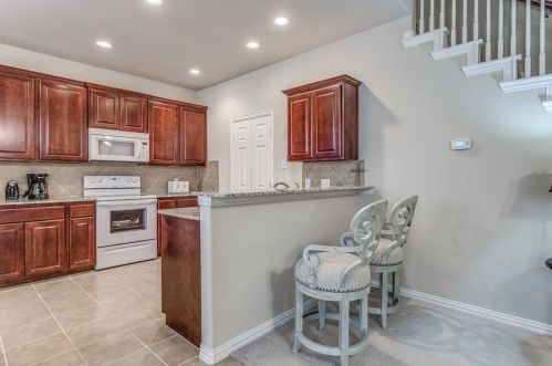 3649 Vienna St, Irving TX 75038-8461 exterior