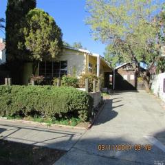 141 D St, Benicia, CA 94510-3222