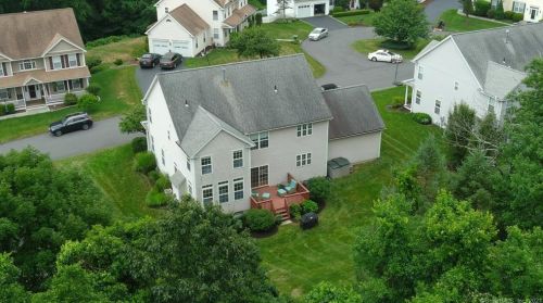 14 Aspetuck Ln, Upper Stepney, CT 06468-5204