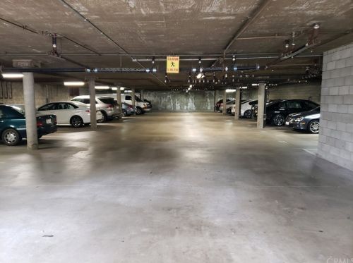 321 Stocker St, Glendale CA  91202-2407 exterior