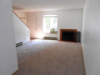 8641 Woodstock Blvd, Portland OR  97266-5314 exterior