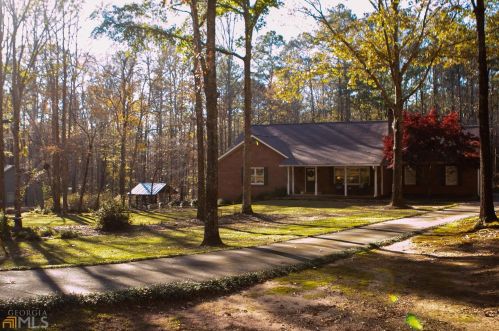 730 Pierce Chapel Rd, Newnan, GA 30263-4388