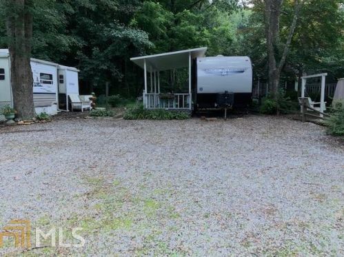 171 Creekview Dr, Cleveland, GA 30528-2286