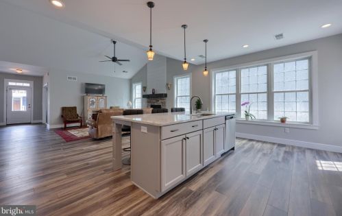 412 Constitution Dr, Ephrata PA  17522 exterior