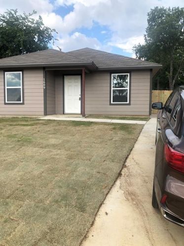 1609 Birdell St, Fort Worth TX  76105-2908 exterior