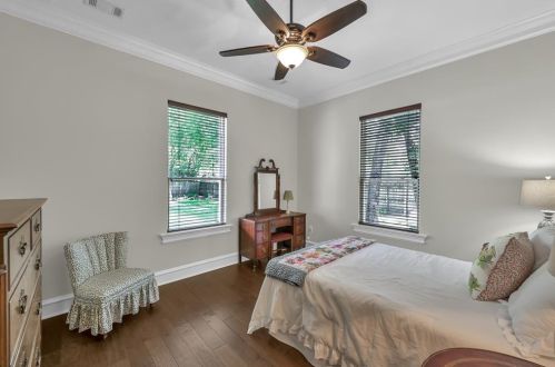 1612 Sweet Gum St, Conroe TX  77385-9530 exterior