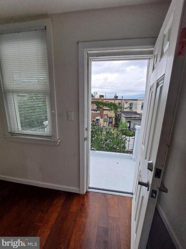 613 Front St, Camden NJ  08102-2129 exterior