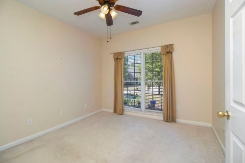 3913 Concord Walk Dr, Smyrna GA  30082-3659 exterior