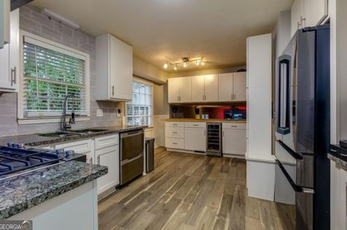 5315 Rockborough Ct, Stone Mountain, GA 30083-3808