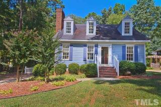 7105 Sandringham Dr, Raleigh, NC 27613-4055