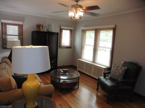472 Rockaway Rd, Dover NJ  07801-4311 exterior