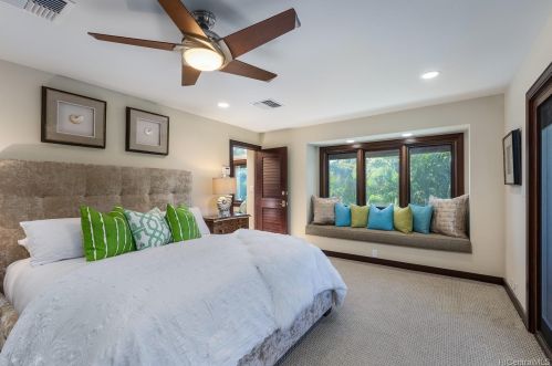 4351 Kahala Ave, Honolulu HI  96816-4856 exterior