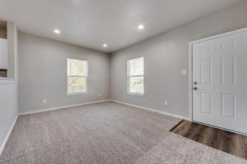 1476 Rosedale St, Fort Worth TX  76104-5633 exterior