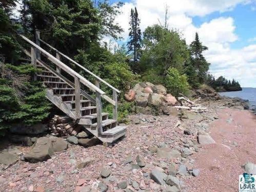 1441 Croftville Rd, Lutsen, MN 55604-2111