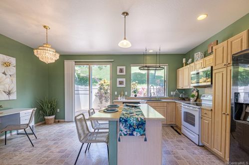 92-1127 Panana St, Kapolei, HI 96707