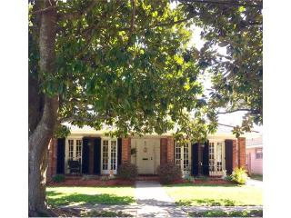 1245 Papworth Ave, Metairie, LA 70005-2340