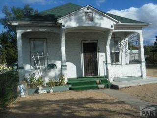 1706 Cedar St, Pueblo, CO 81004-3305
