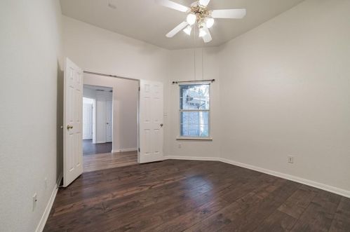 15624 Fisher Is Dr, Austin TX  78717-3833 exterior