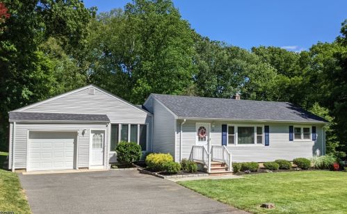 10 Cherry Ln, Dover, NJ 07869-4805