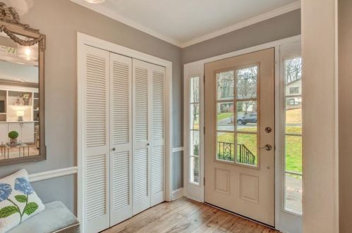 4602 Amberly Ct, Atlanta, GA 30360-2008