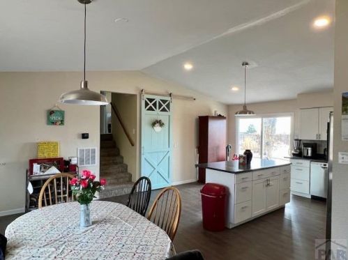 484 Clarion Dr, Pueblo CO  81007-2317 exterior