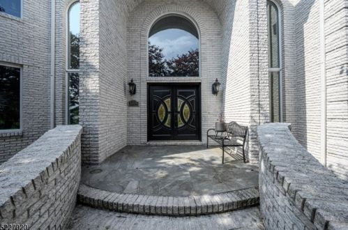 28 High Ridge Rd, Montgomery, NJ 08558-2373