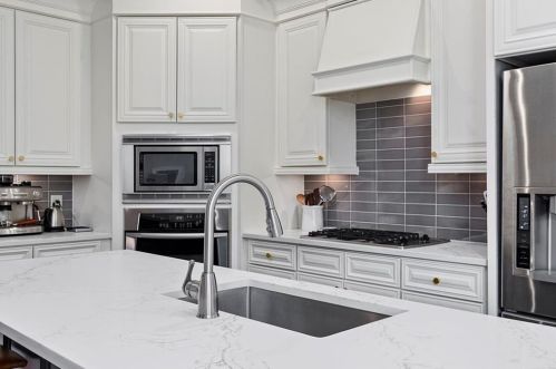 2479 Gatebury Cir, Atlanta GA  30341-2635 exterior