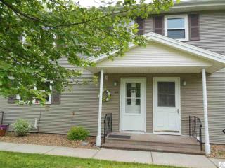 104 Mitchell Cir, Duluth, MN 55811-5900