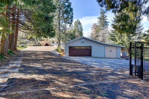 7000 Log Cabin Ln, Swansboro Country, CA 95667-9004