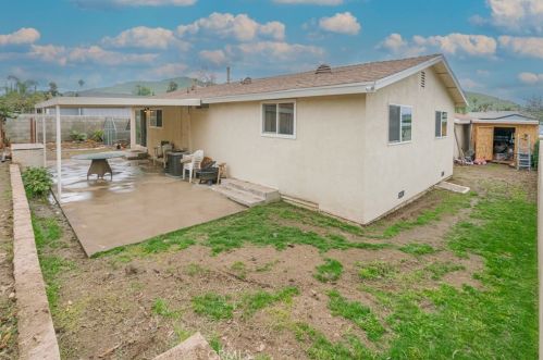 3415 Torrey St, Riverside CA  92503-5118 exterior