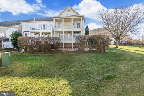 18440 Lanier Island Sq, Leesburg, VA 20176-3936