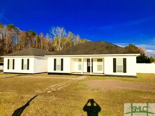 590 Wilkinson Rd, Bayview, GA 31316-7338