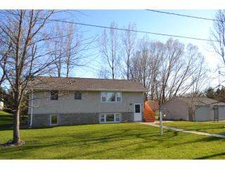 201 Birch St, Lonsdale, MN 55046-9590