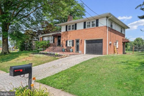118 Farmview Dr, York, PA 17408-6208