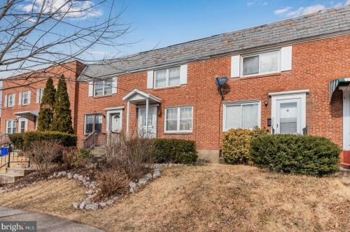2406 Kensington St, Harrisburg, PA 17104-2017
