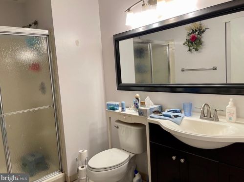 97 Chambord Ct, Trenton, NJ 08619-4709
