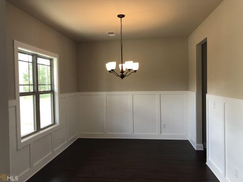 876 City Pond Rd, Barnesville, GA 30204-3110