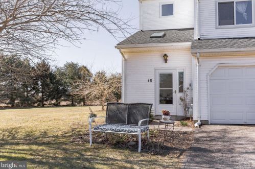 18 Saffron Dr, Lumberton Township, NJ 08048-4221
