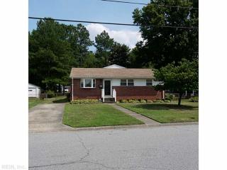 200 Beazley Dr, Portsmouth, VA 23701-4304